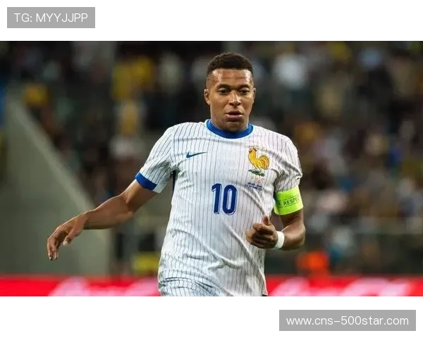 巴萨公布联赛大名单,莱万领衔锋线,佩德里因伤缺席